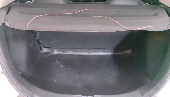 2021 Honda WR-V 1.2L I-VTEC VX MT, Petrol, Manual, 39,053 km, Boot Inside