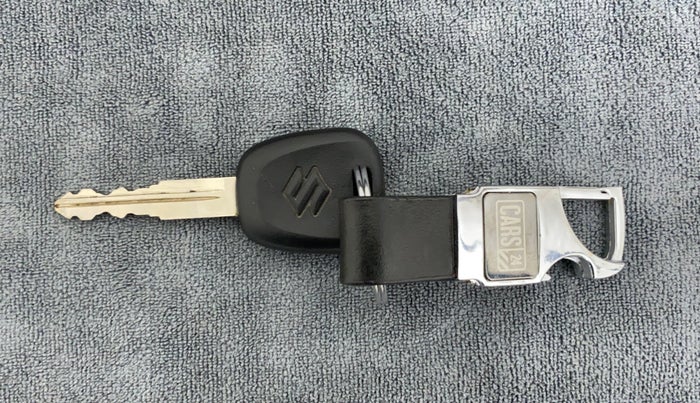 2021 Maruti Swift LXI, Petrol, Manual, 3,231 km, Key Close Up