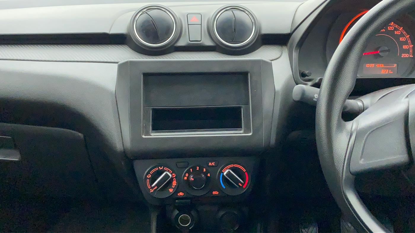2021 Maruti Swift LXI, Petrol, Manual, 3,231 km, Air Conditioner