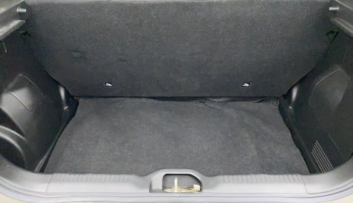 2021 Maruti Swift LXI, Petrol, Manual, 3,231 km, Boot Inside