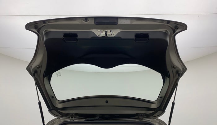 2021 Maruti Swift LXI, Petrol, Manual, 3,231 km, Boot Door Open