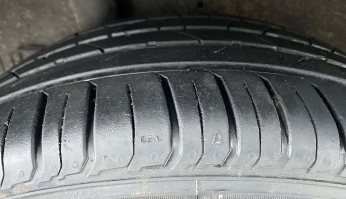 2019 Hyundai VENUE 1.0 TURBO GDI SX+ AT, Petrol, Automatic, 7,431 km, Right Rear Tyre Tread
