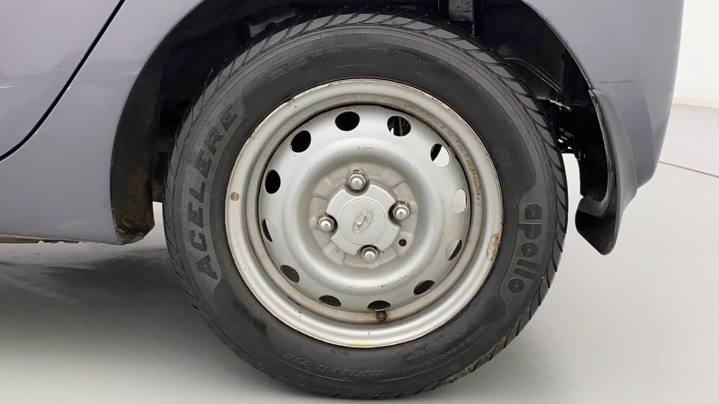 2018 Hyundai Eon ERA +, Petrol, Manual, 90,496 km, Left Rear Wheel
