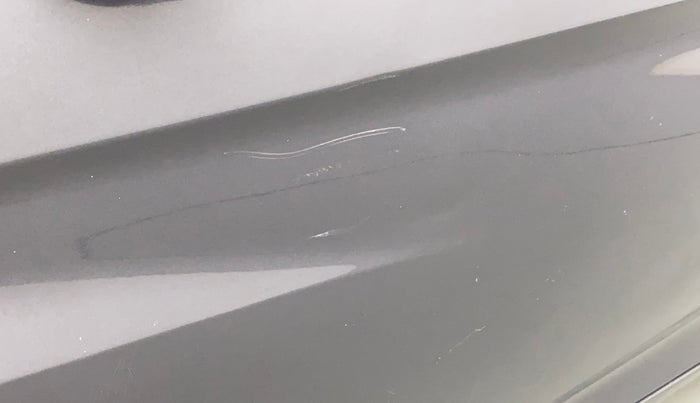 2018 Hyundai Eon ERA +, Petrol, Manual, 90,496 km, Front passenger door - Minor scratches