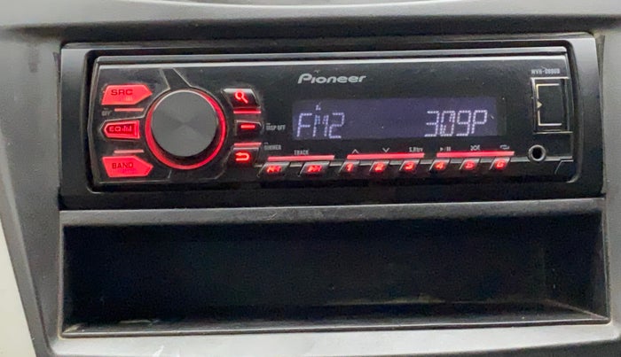 2018 Hyundai Eon ERA +, Petrol, Manual, 90,496 km, Infotainment system - AM/FM Radio - Not Working