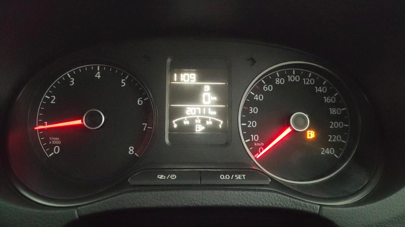 2017 Volkswagen Polo HIGHLINE PLUS 1.2(16 ALLOY, Petrol, Manual, 20,682 km, Odometer Image