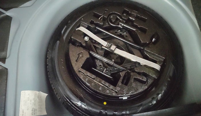 2017 Volkswagen Polo HIGHLINE PLUS 1.2(16 ALLOY, Petrol, Manual, 20,682 km, Spare Tyre