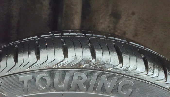 2017 Volkswagen Polo HIGHLINE PLUS 1.2(16 ALLOY, Petrol, Manual, 20,682 km, Right Rear Tyre Tread