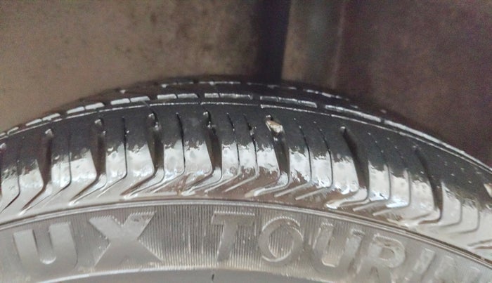 2017 Volkswagen Polo HIGHLINE PLUS 1.2(16 ALLOY, Petrol, Manual, 20,682 km, Left Rear Tyre Tread