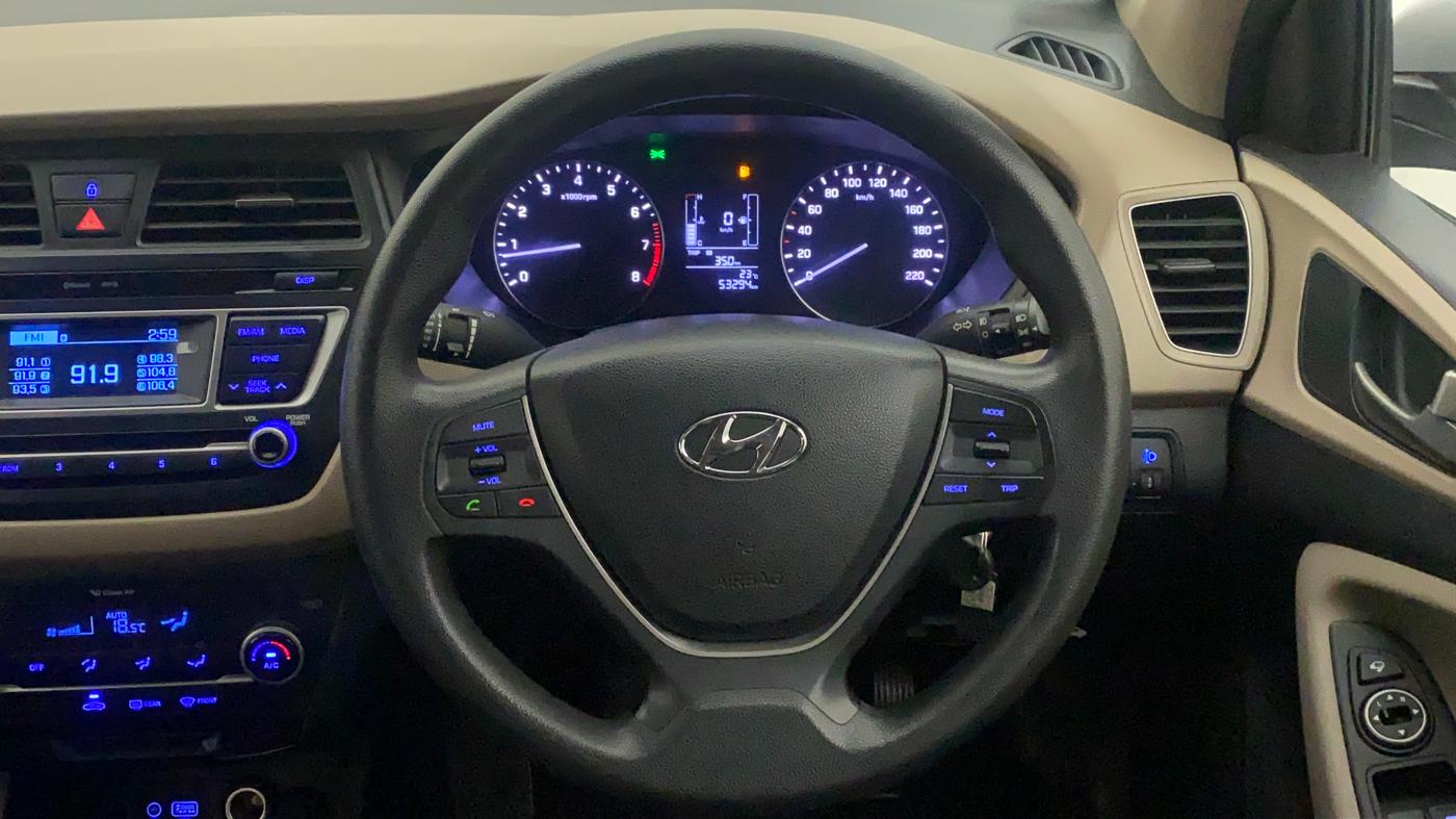 2017 Hyundai Elite i20 SPORTZ 1.2, Petrol, Manual, 53,262 km, Steering Wheel Close Up