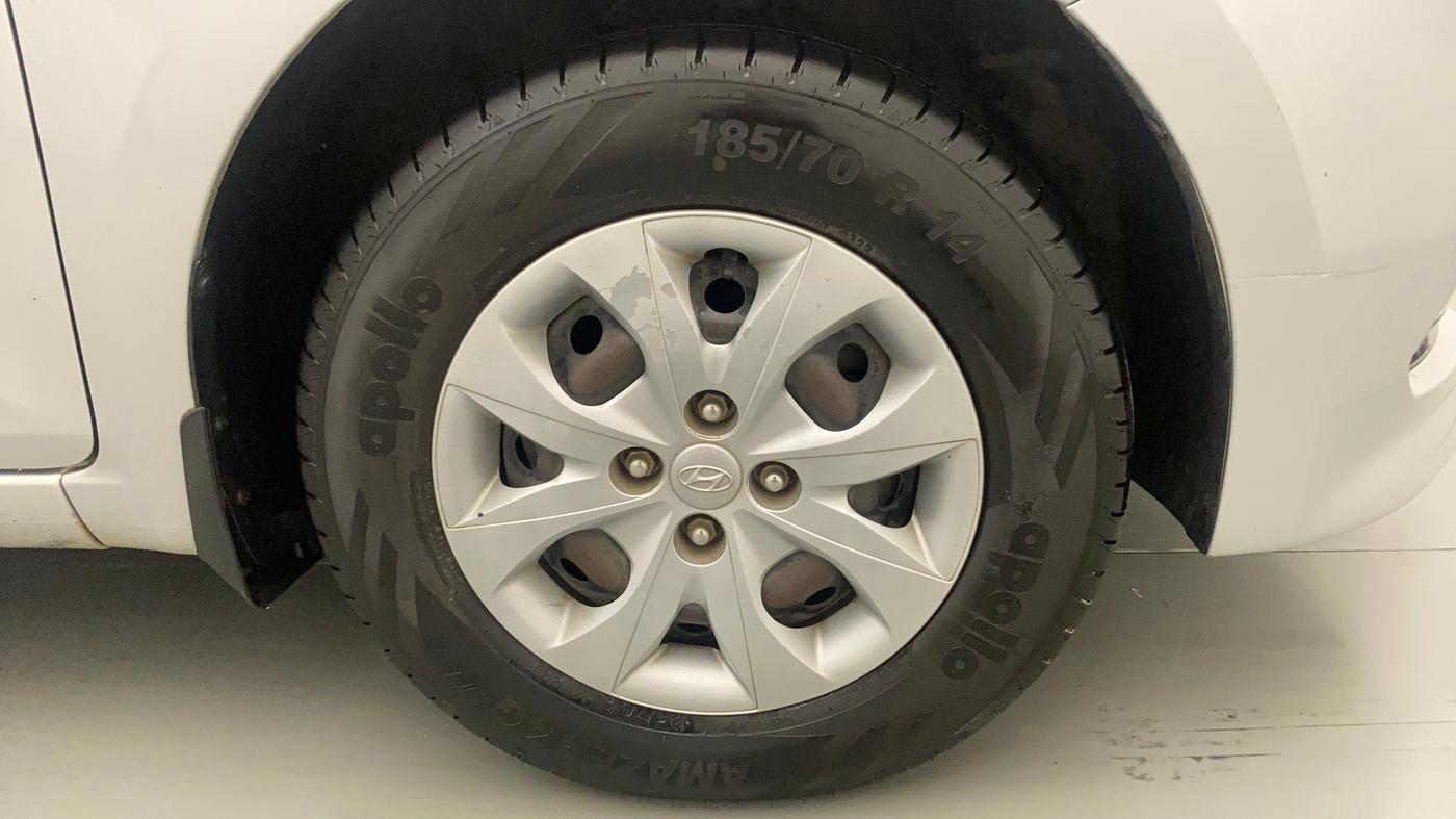 2017 Hyundai Elite i20 SPORTZ 1.2, Petrol, Manual, 53,262 km, Right Front Wheel