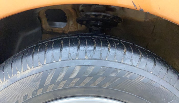 2014 Hyundai Grand i10 ASTA AT 1.2 KAPPA VTVT, Petrol, Automatic, 39,542 km, Left Front Tyre Tread