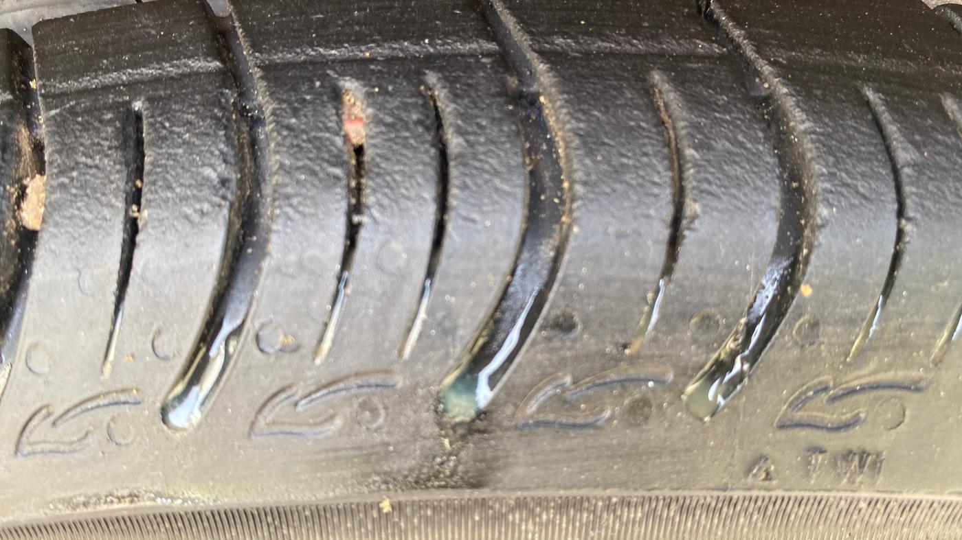 2019 Maruti Celerio VXI, CNG, Manual, 38,944 km, Right Front Tyre Tread