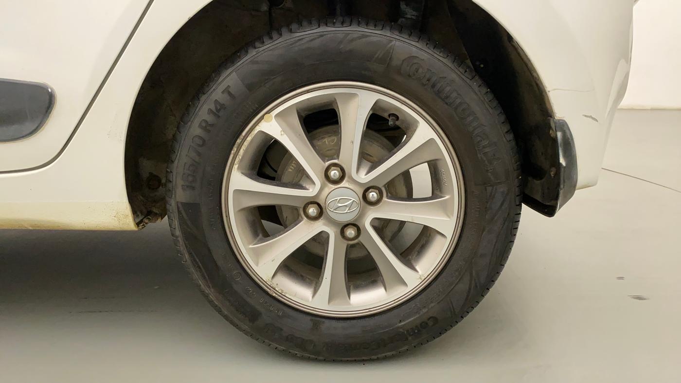 2016 Hyundai Grand i10 ASTA (O) AT 1.2 KAPPA VTVT, Petrol, Automatic, 35,599 km, Left Rear Wheel