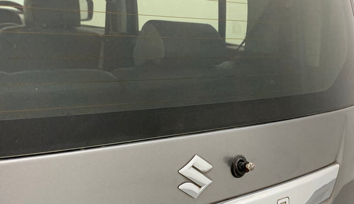 2013 Maruti Wagon R 1.0 VXI, Petrol, Manual, 59,730 km, Rear windshield - Wiper arm not available