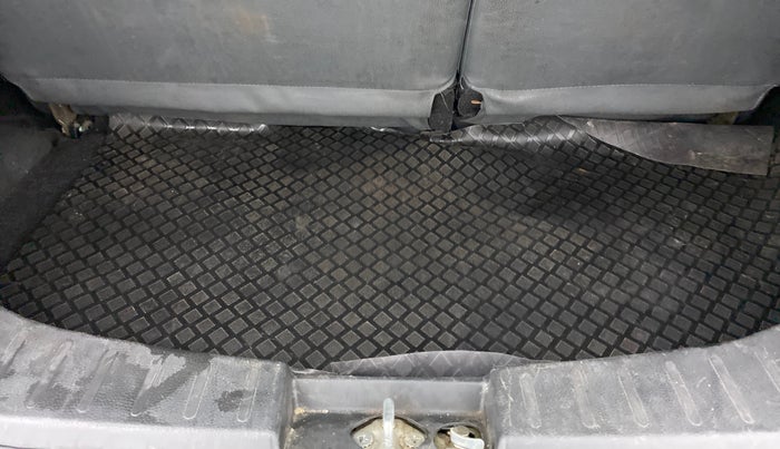 2013 Maruti Wagon R 1.0 VXI, Petrol, Manual, 59,730 km, Boot Inside