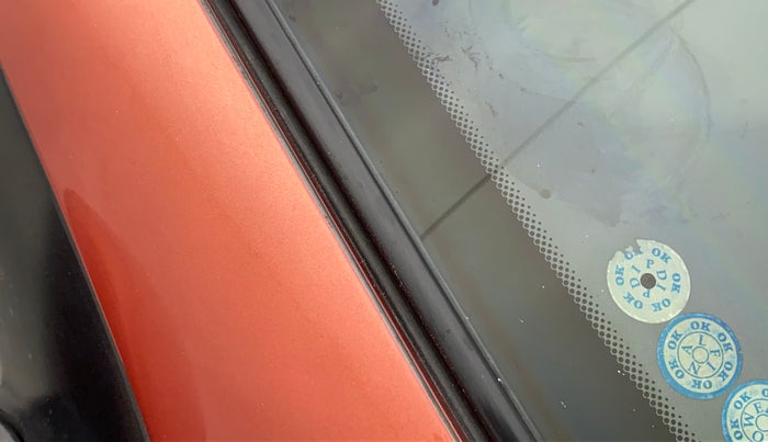 2011 Hyundai i10 SPORTZ 1.2, Petrol, Manual, 73,795 km, Right A pillar - Paint is slightly faded