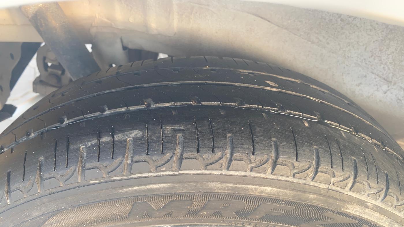 2015 Maruti Wagon R 1.0 VXI, Petrol, Manual, 71,961 km, Right Rear Tyre Tread