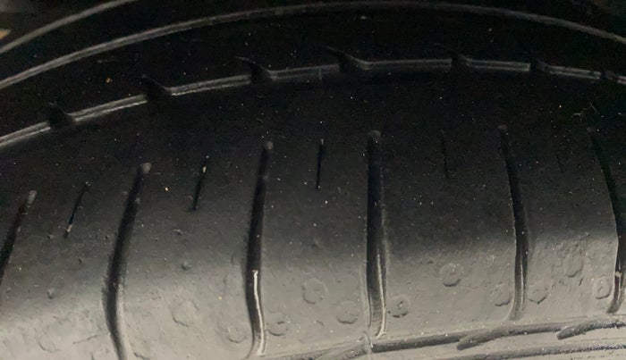 2020 Ford FREESTYLE TITANIUM 1.2 PETROL, Petrol, Manual, 34,712 km, Right Rear Tyre Tread