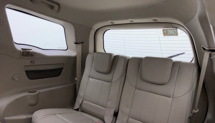 2016 Mahindra XUV500 W10, Diesel, Manual, 49,761 km, Third Seat Row ( optional )