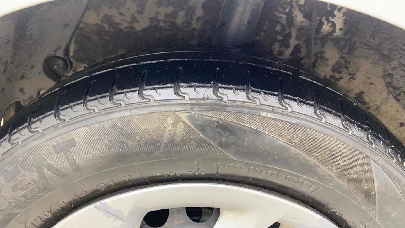 2022 Hyundai AURA S 1.2 CNG, CNG, Manual, 65,756 km, Right Rear Tyre Tread
