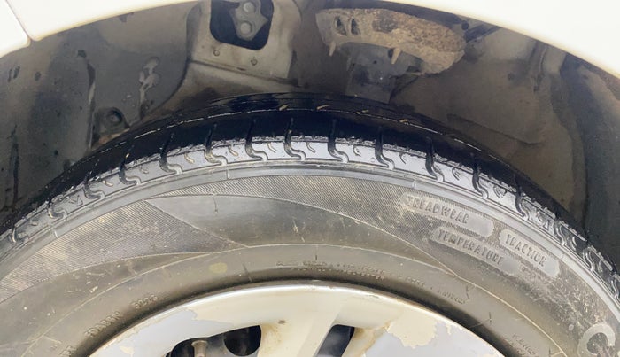 2022 Hyundai AURA S 1.2 CNG, CNG, Manual, 65,644 km, Left Front Tyre Tread