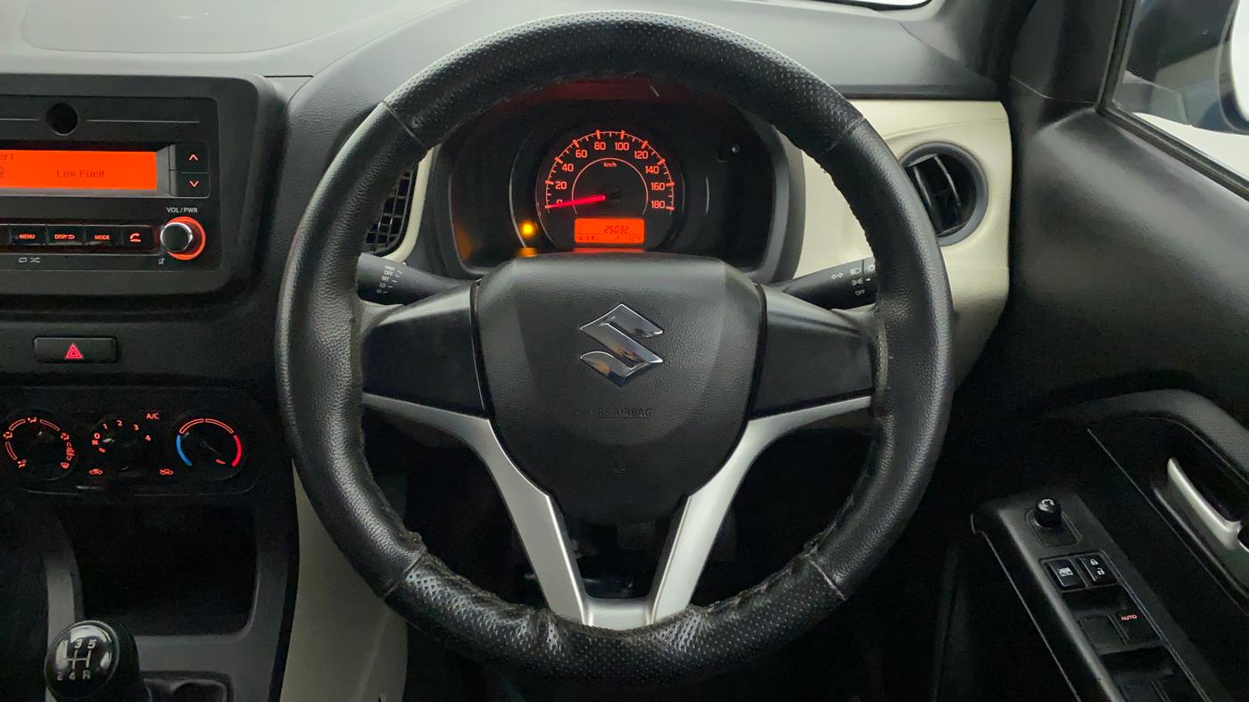 2019 Maruti New Wagon-R VXI 1.0, Petrol, Manual, 25,126 km, Steering Wheel Close Up