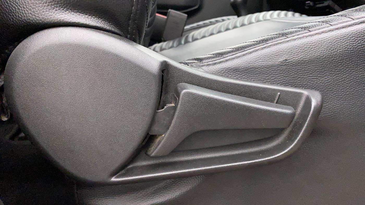 2021 Maruti S PRESSO VXI+, Petrol, Manual, 30,830 km, Driver Side Adjustment Panel