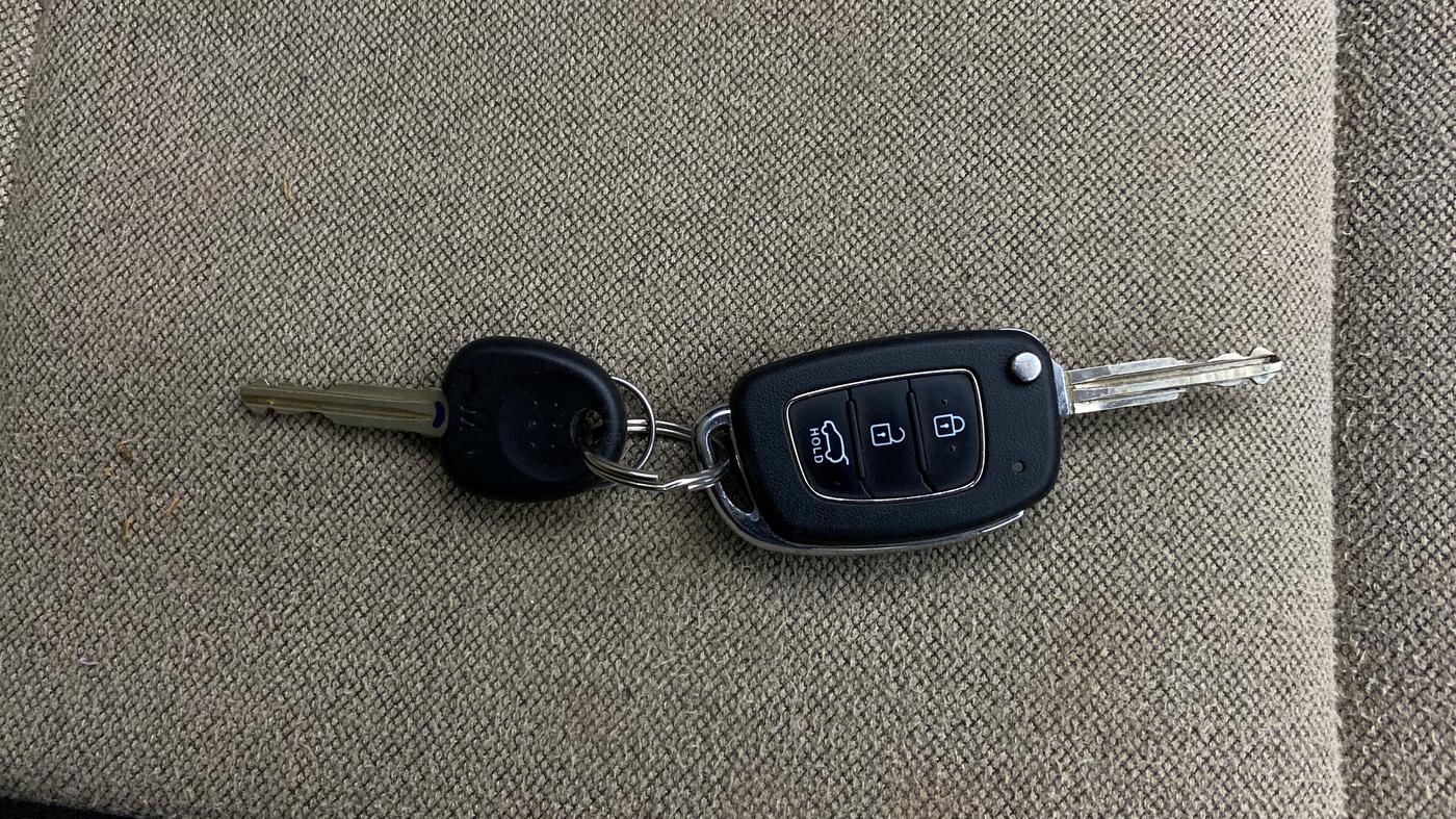2018 Hyundai Elite i20 ASTA 1.2  CVT, Petrol, Automatic, 37,646 km, Key Close Up