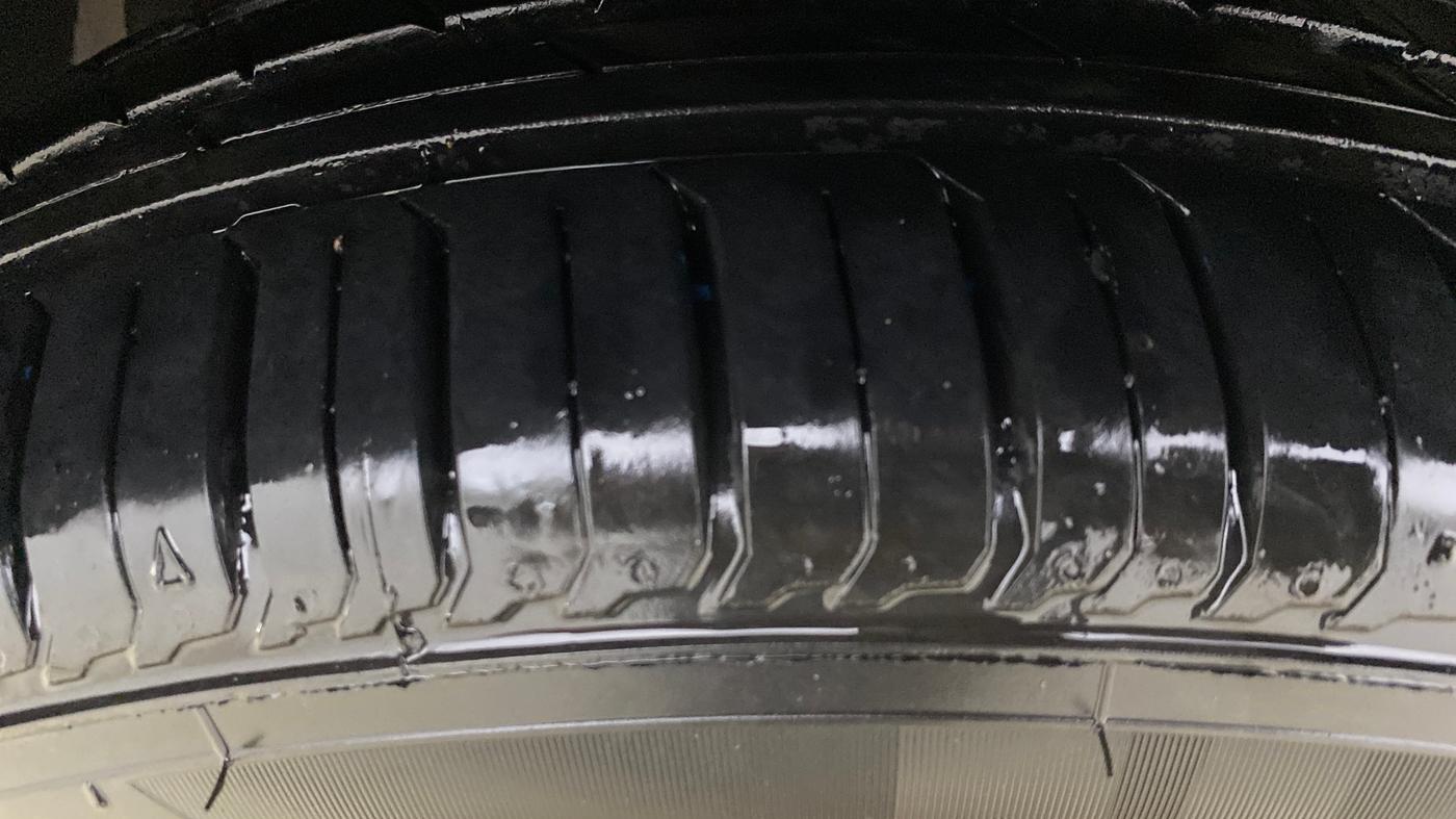 2018 Hyundai Elite i20 ASTA 1.2  CVT, Petrol, Automatic, 37,646 km, Left Front Tyre Tread
