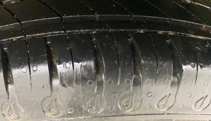 2020 Renault Kwid CLIMBER 1.0 AMT (O), Petrol, Automatic, 11,615 km, Left Rear Tyre Tread