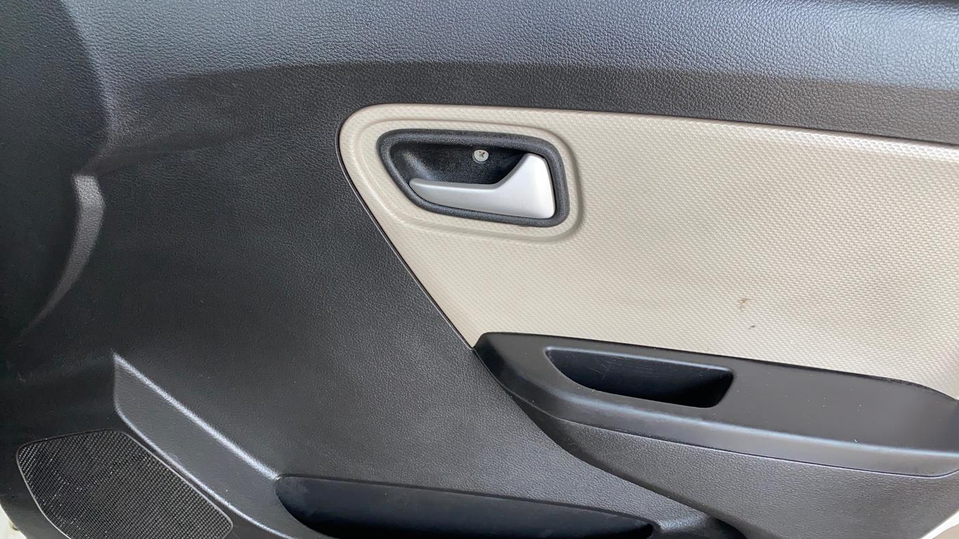 2020 Maruti Alto VXI, Petrol, Manual, 36,533 km, Driver Side Door Panels Control