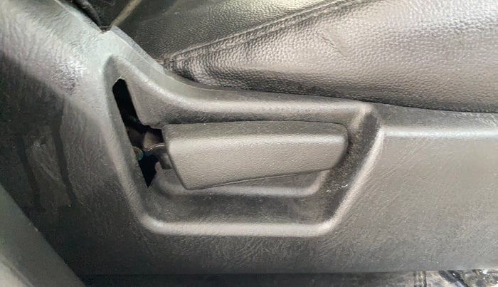 2020 Maruti Alto VXI, Petrol, Manual, 36,533 km, Driver Side Adjustment Panel