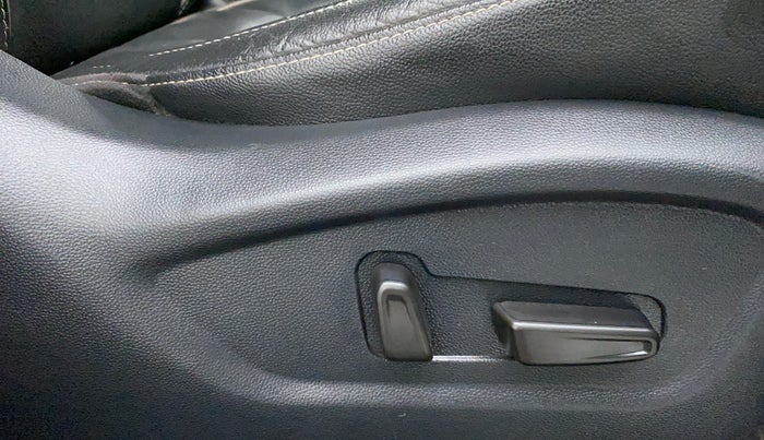 2019 Hyundai Creta SX (O) 1.6 PETROL, Petrol, Manual, 31,892 km, Driver Side Adjustment Panel