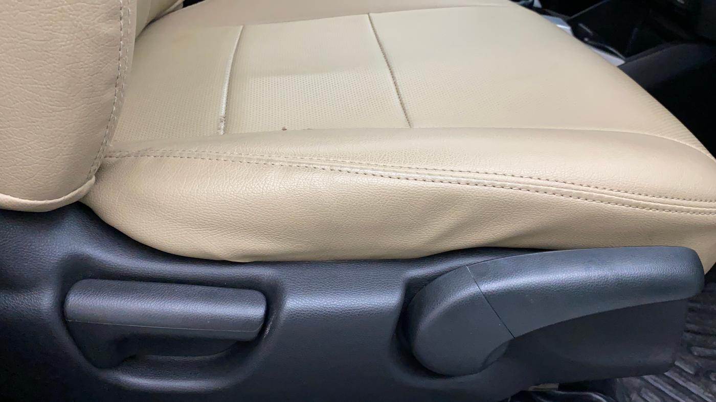2019 Honda Jazz 1.2L I-VTEC V, Petrol, Manual, 45,905 km, Driver Side Adjustment Panel