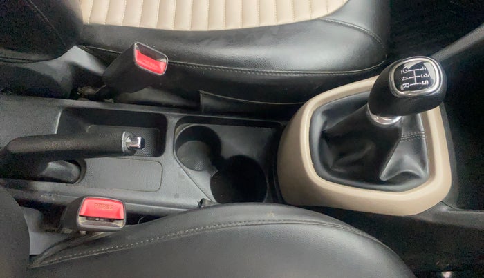 2015 Hyundai Grand i10 SPORTZ 1.2 KAPPA VTVT, Petrol, Manual, 74,609 km, Gear Lever