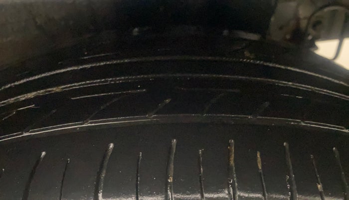 2015 Hyundai Grand i10 SPORTZ 1.2 KAPPA VTVT, Petrol, Manual, 74,609 km, Left Rear Tyre Tread