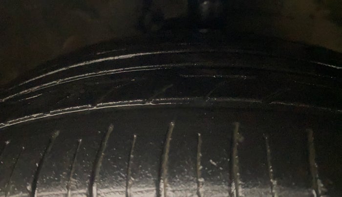 2015 Hyundai Grand i10 SPORTZ 1.2 KAPPA VTVT, Petrol, Manual, 74,609 km, Right Front Tyre Tread