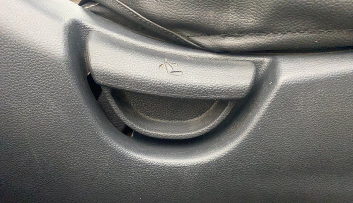 2015 Hyundai Grand i10 SPORTZ 1.2 KAPPA VTVT, Petrol, Manual, 74,609 km, Driver Side Adjustment Panel