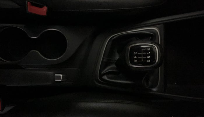 2017 Hyundai Verna 1.6 VTVT SX O, Petrol, Manual, 17,693 km, Gear Lever