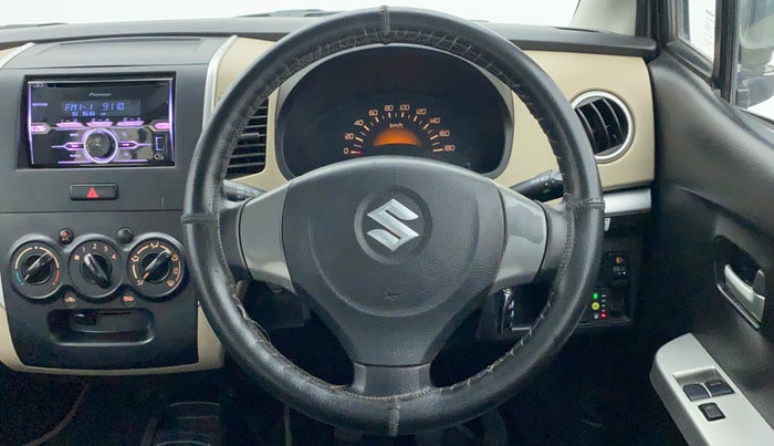 2017 Maruti Wagon R 1.0 LXI CNG, CNG, Manual, 90,444 km, Steering Wheel Close Up