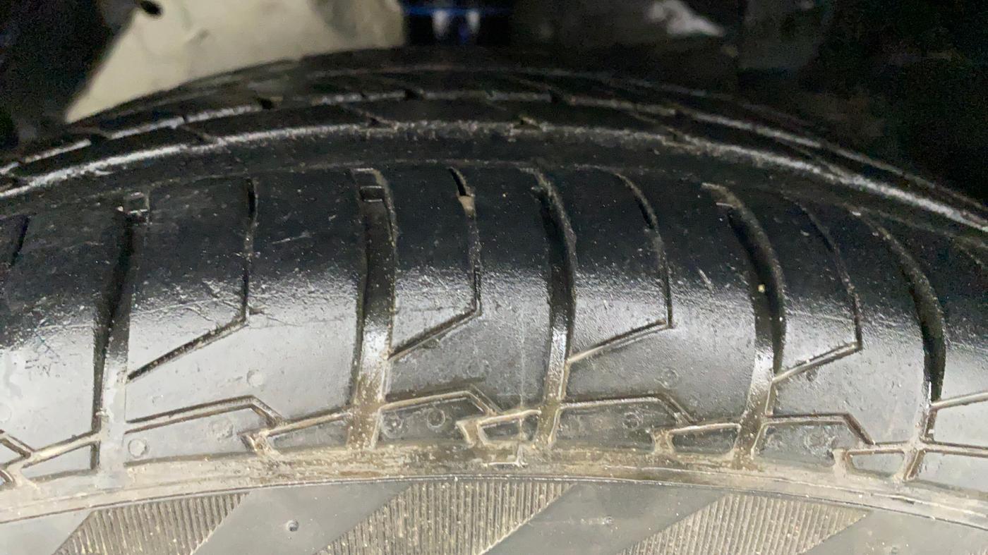 2018 Maruti S Cross ZETA 1.3, Diesel, Manual, 71,298 km, Left Front Tyre Tread