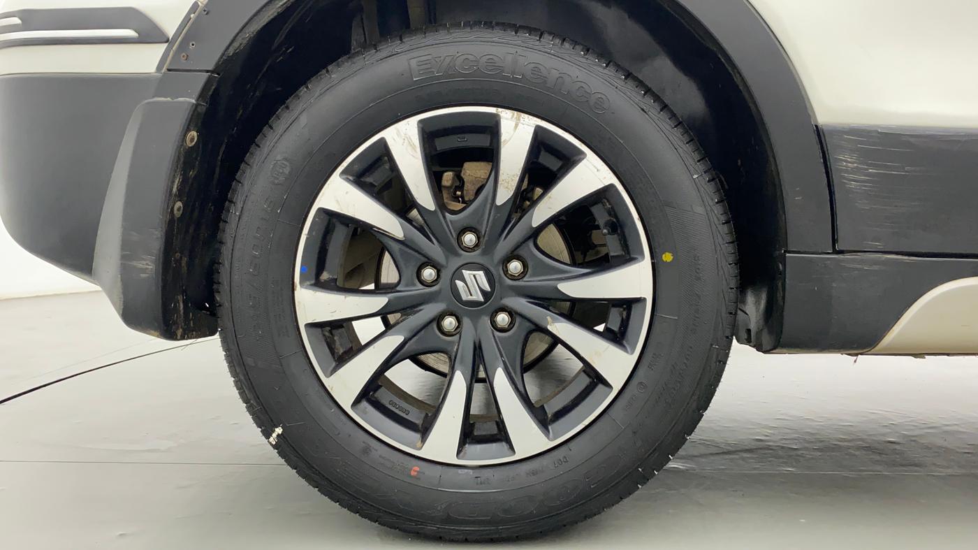 2018 Maruti S Cross ZETA 1.3, Diesel, Manual, 71,298 km, Right Rear Wheel
