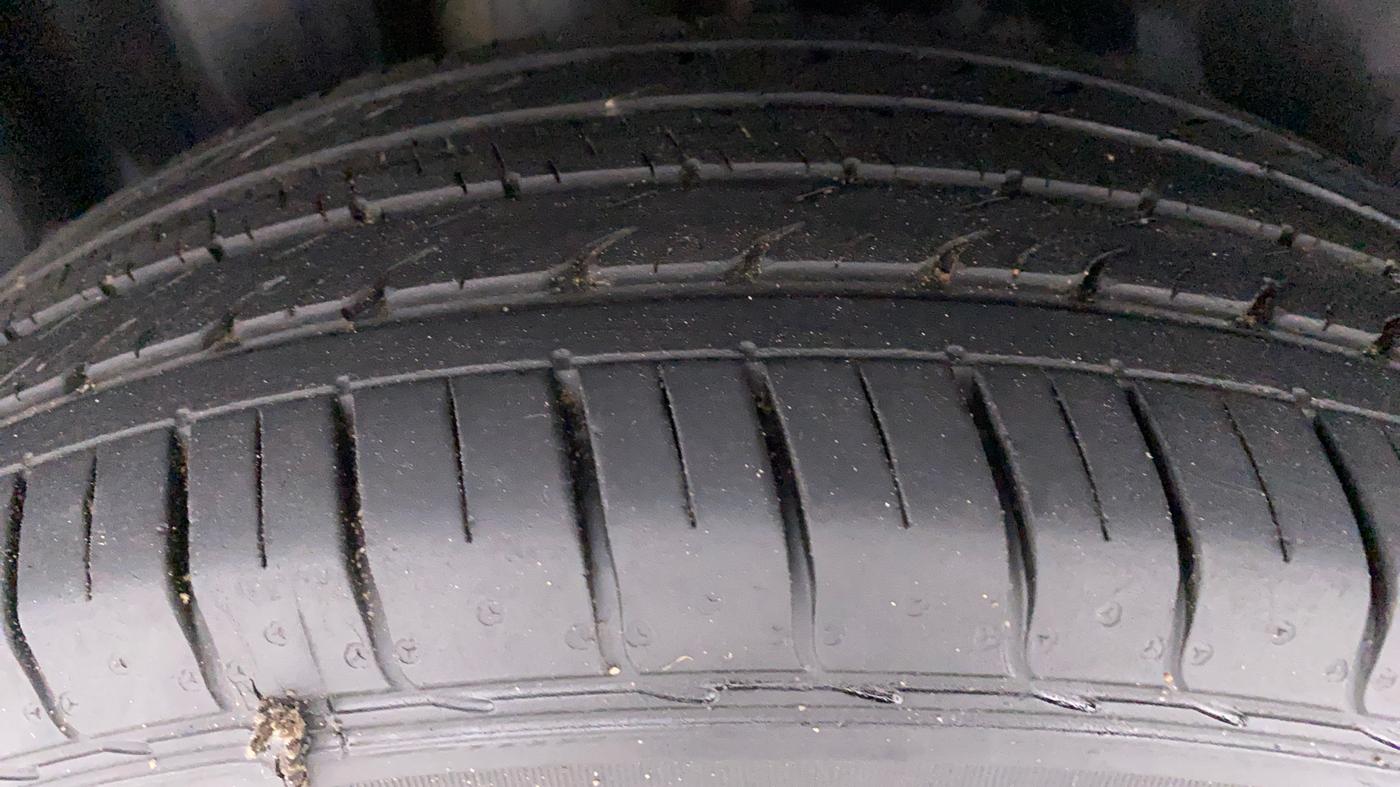 2020 MG HECTOR SMART DCT PETROL, Petrol, Automatic, 18,813 km, Right Rear Tyre Tread