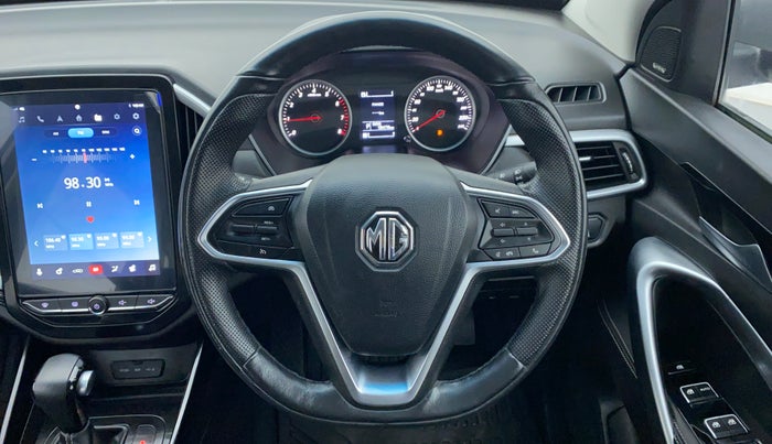2020 MG HECTOR SMART DCT PETROL, Petrol, Automatic, 18,813 km, Steering Wheel Close Up