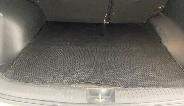 2018 Hyundai Creta SX PLUS AT 1.6 DIESEL, Diesel, Automatic, 1,22,910 km, Boot Inside