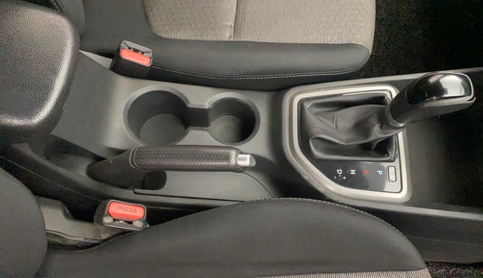 2018 Hyundai Creta SX PLUS AT 1.6 DIESEL, Diesel, Automatic, 1,22,910 km, Gear Lever