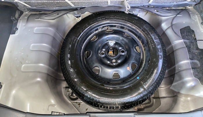 2018 Maruti Alto K10 VXI, Petrol, Manual, 14,399 km, Spare Tyre