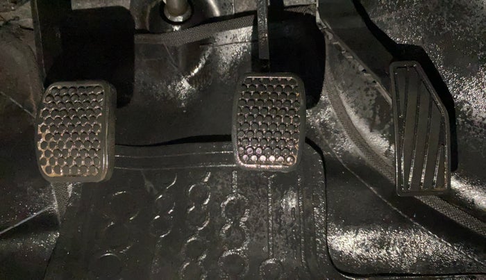 2018 Maruti Alto K10 VXI, Petrol, Manual, 14,399 km, Pedals