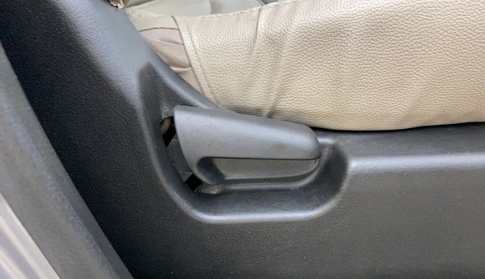 2015 Maruti Wagon R 1.0 VXI, Petrol, Manual, 73,630 km, Driver Side Adjustment Panel